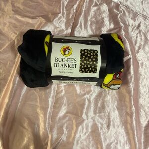 Buc-ee’s Black Throw Blanket 50x70 NWT Travel Gift